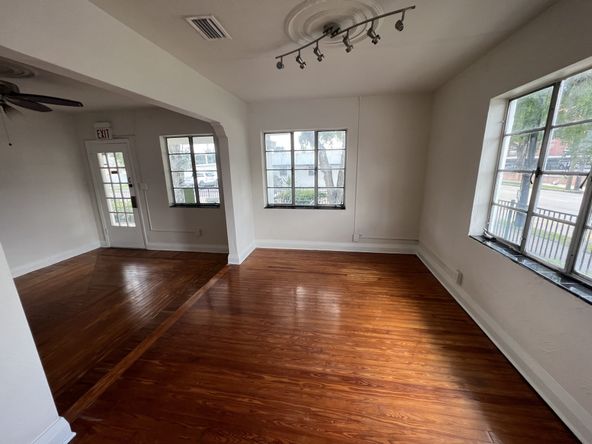 West Tampa Freestanding Building : 2323 W Aileen St, Tampa, FL 33607